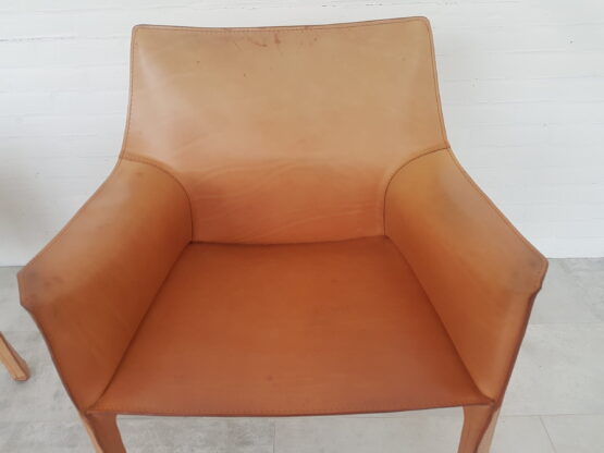 Cassina cab 413