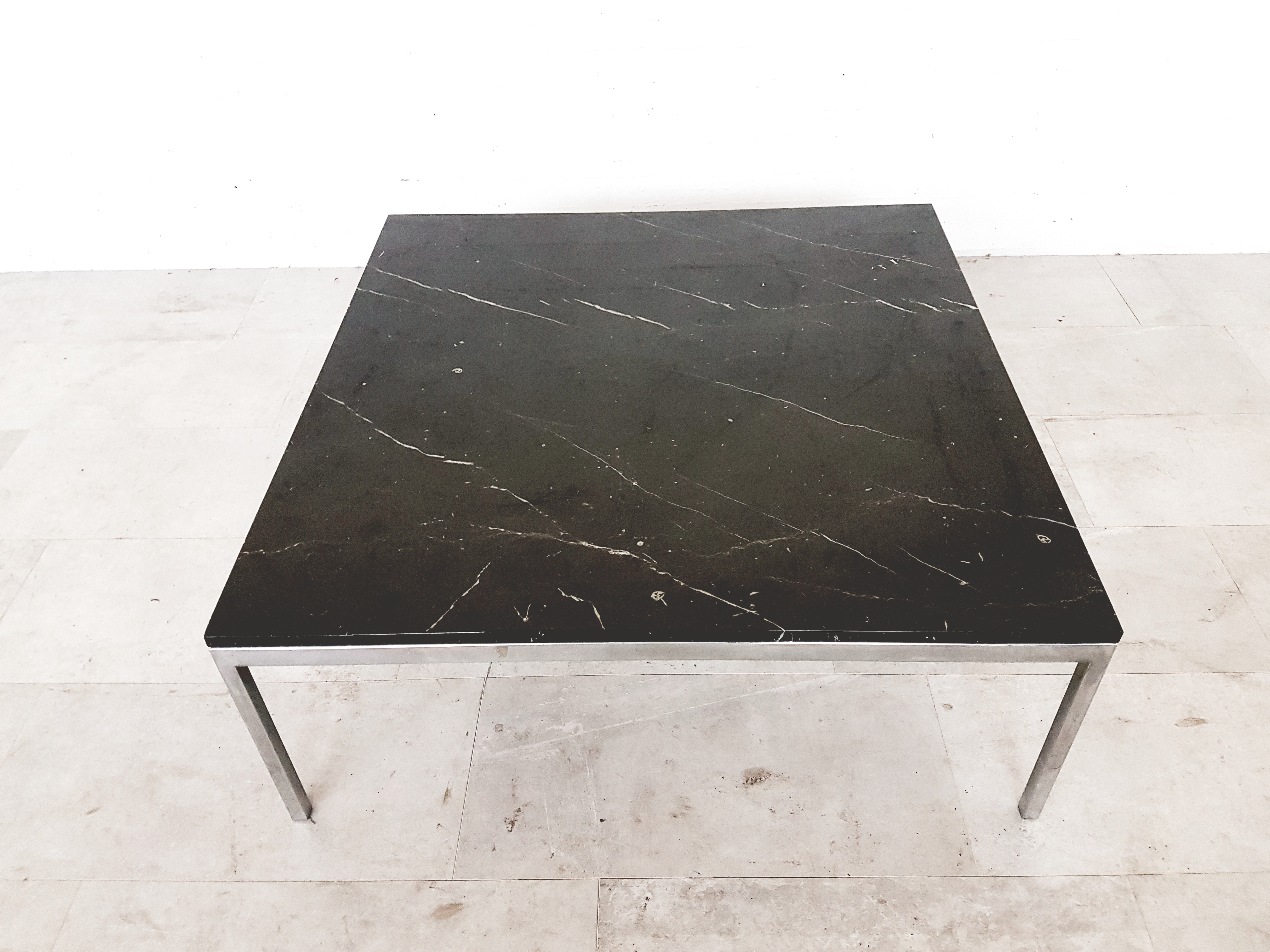 Black marble coffee table by Florence Knoll, 1960s « SitonVintage