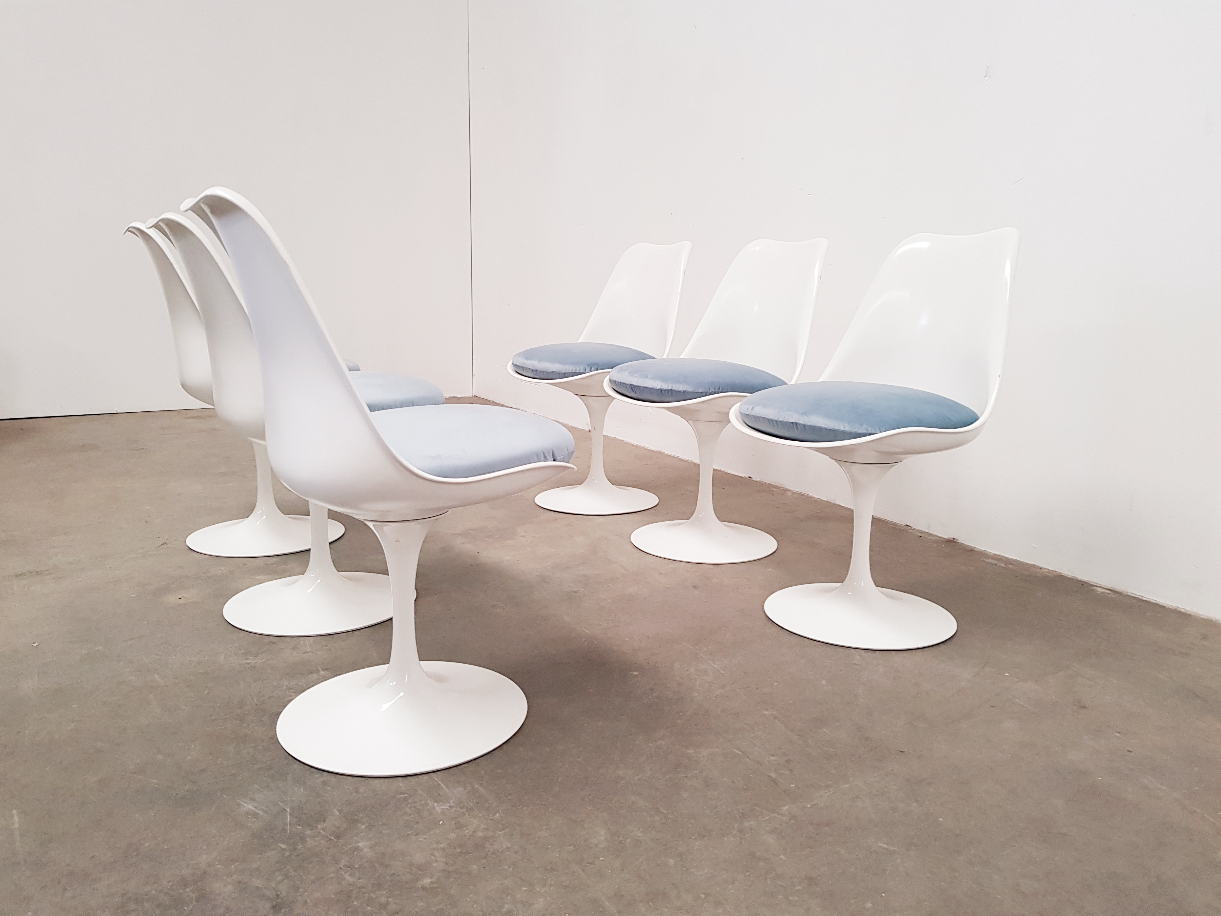Set of 6 Knoll Tulip swivel Chairs, 1970s « SitonVintage