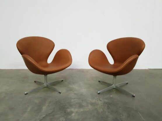 Swan chair Arne Jacobsen, Fritz Hansen