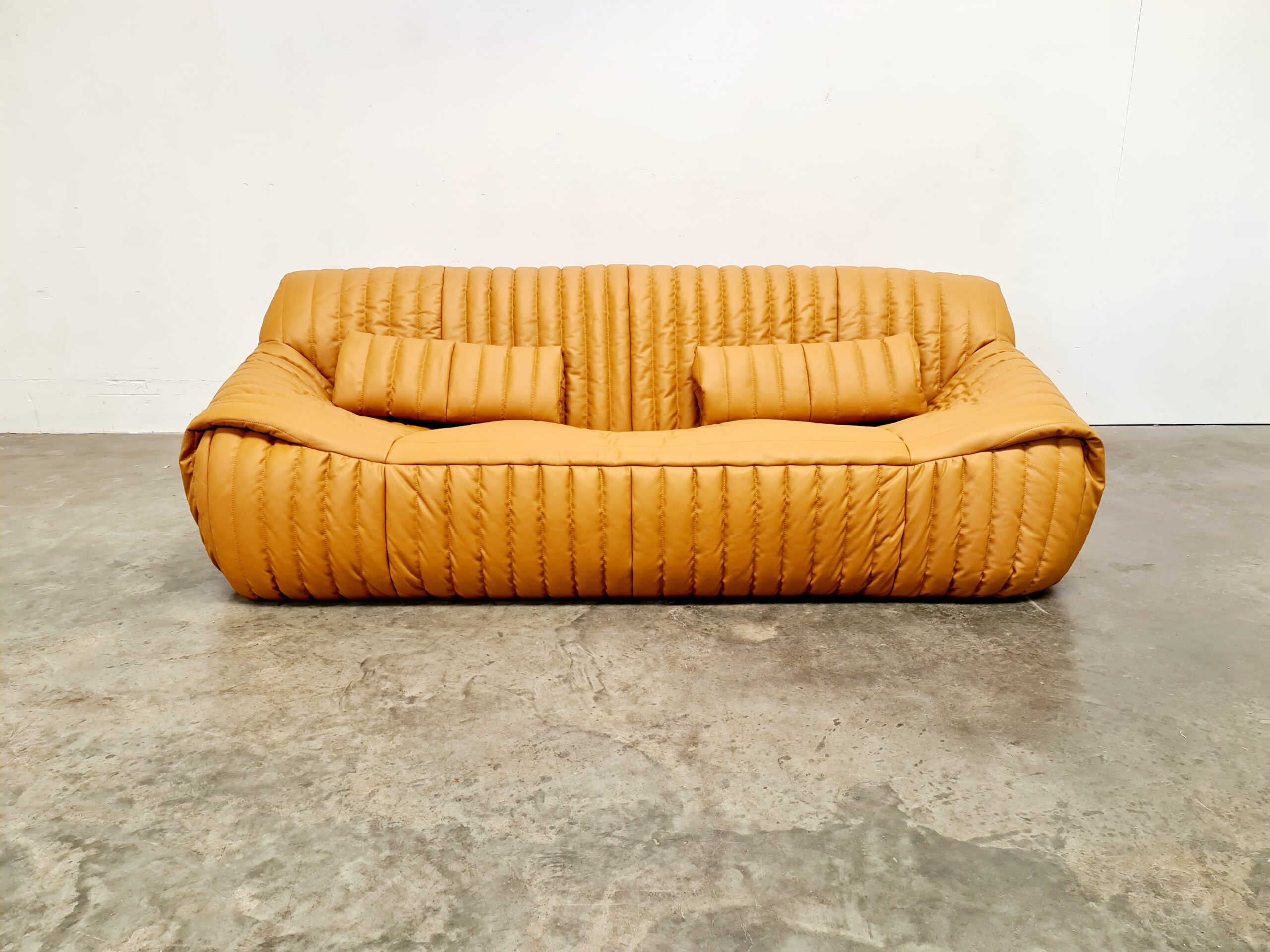 Cinna Sandra sofa by Ligne Roset 1970s SitonVintage