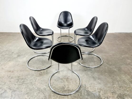 Maia Chairs Giotto Stoppino