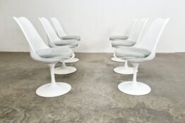 Knoll Eero Saarinen Tulip chair Knoll Eero Saarinen Tulip chair