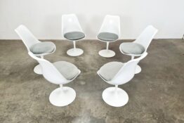 Knoll Eero Saarinen Tulip chair