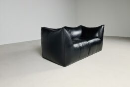 Le Bambole, Mario Bellini