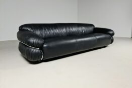 Sesann sofa, cassina