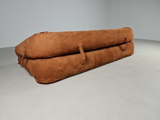 Anfibio sofa, Alessandro Becchi