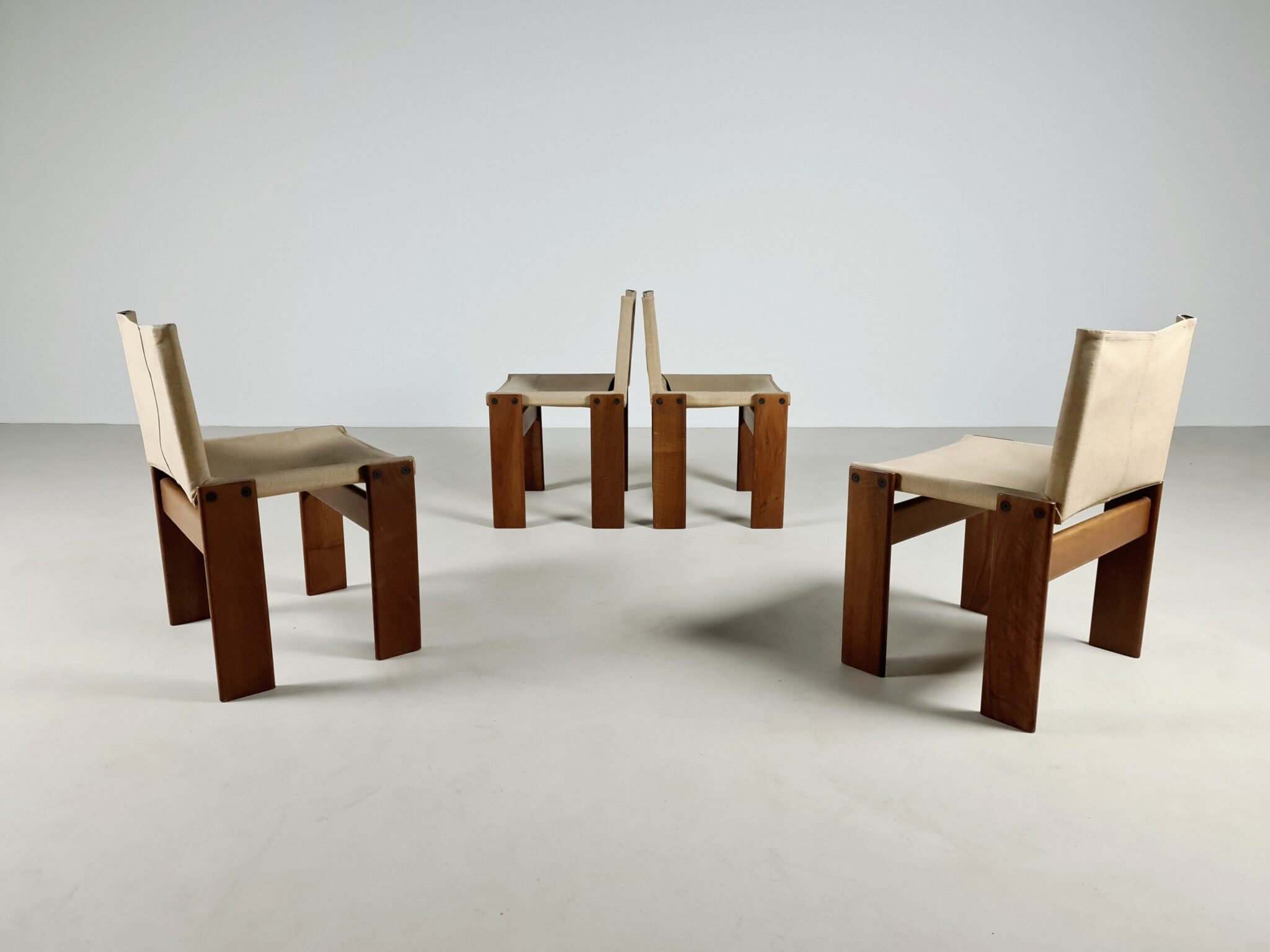 Set of 4 Monk chairs by Afra and Tobia Scarpa for Molteni – SitonVintage