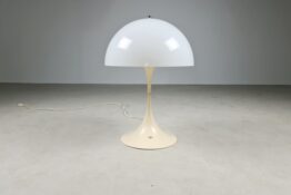 Panthella lamp Verner Panton