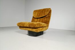 Titina Ammannati and Vitelli Giampiero lounge chair