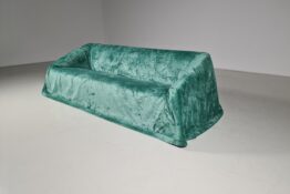 Mantilla sofa, Kazuhide Takahama