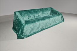 Mantilla sofa, Kazuhide Takahama