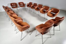 Cassina 1106, Finlandese