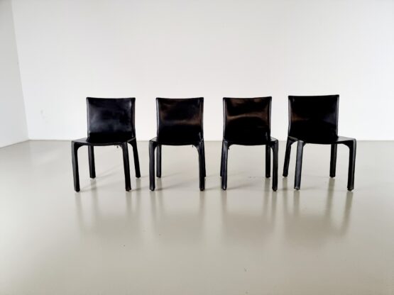 Cassina CAB 412