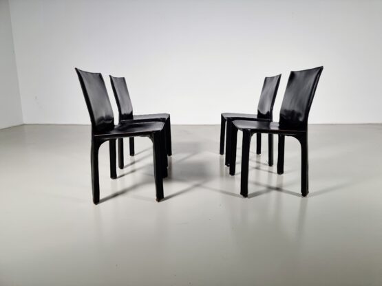 Cassina CAB 412