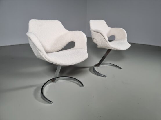 scimitar chair Boris Tabacoff