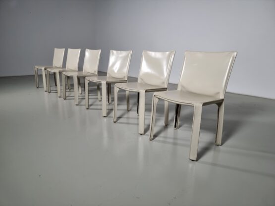 Cassina CAB 412