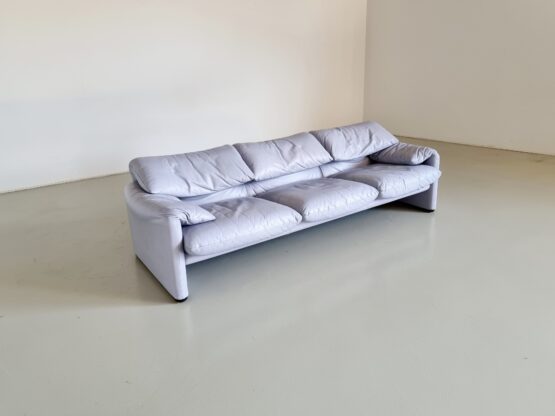 Maralunga sofa, cassina