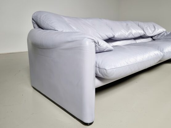 Maralunga sofa, cassina