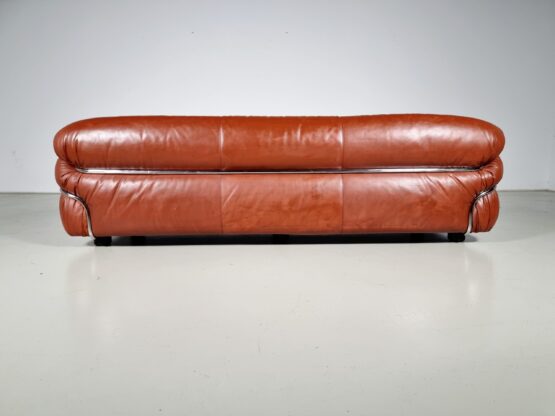 Sesann 3-Seater Sofa in cognac leather by Gianfranco Frattini for Cassina, 1970s - Image 5