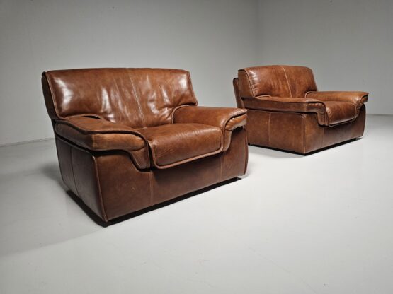 Pair of Huge Italian Lounge Chairs in Cognac Buffalo Leather, 1970s - Image 2