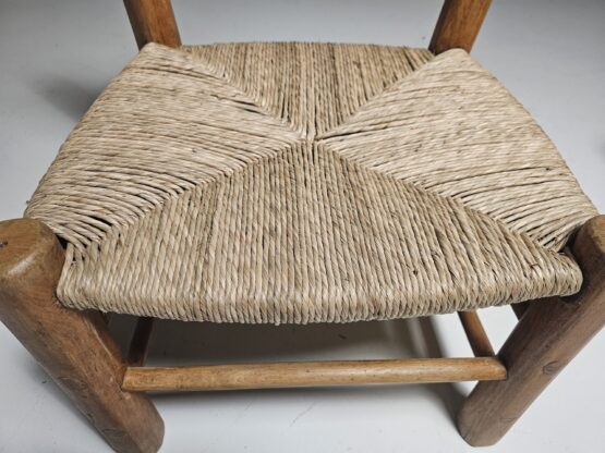 French Rustic Pair of Low Chairs in Elm Wood and Straw, 1960s - Image 8