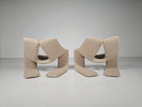 "Zen" lounge chairs in sand color teddy fabric by Kwok Hoi Chan, Steiner, 1970 - Image 11