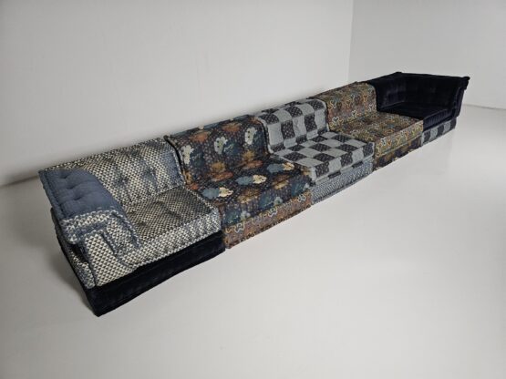Mah Jong 10 piece sectional sofa in Kenzo Takada fabric, Roche Bobois, France - Image 3