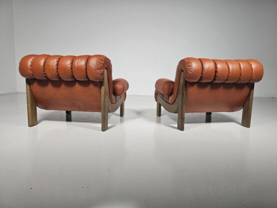 Pair of vintage cognac leather and solid oak lounge chairs, Germany, 1970s - Image 6