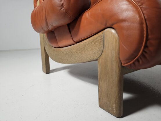 Pair of vintage cognac leather and solid oak lounge chairs, Germany, 1970s - Image 9