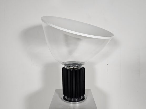 Taccia table lamps by Achille and Pier Giacomo Castiglioni for Flos, 1970s - Image 5