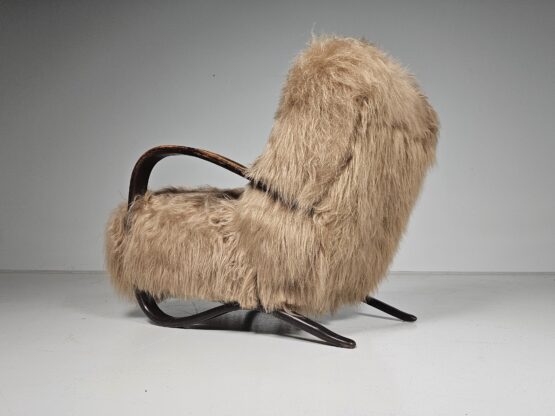 Jindrich Halabala easy chair, H-269