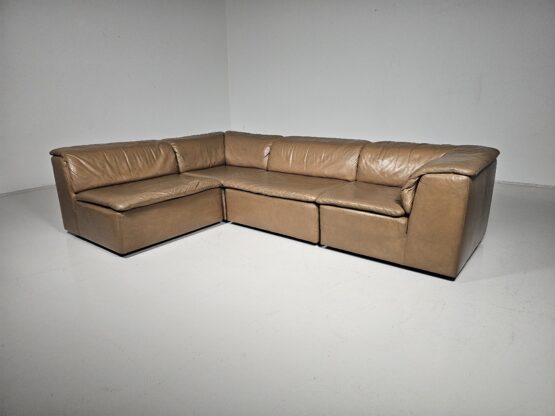 Jeep sofa by Durlet