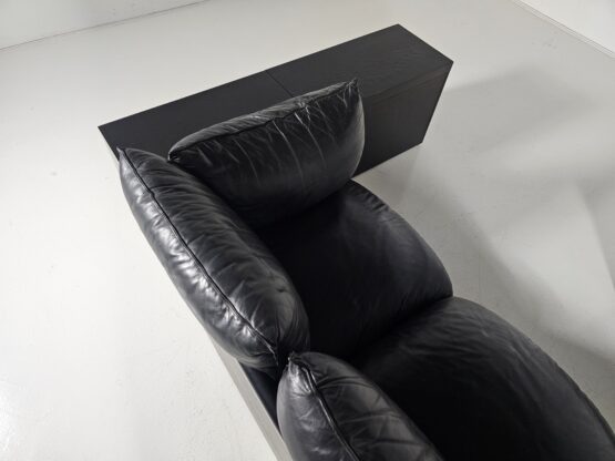 'Down' Sofa in black leather by Carlo Bartoli for Rossi di Albizzate, 1970s - Image 11