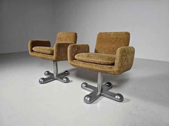 Perry King, Planula chair