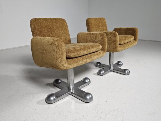 Perry King, Planula chair