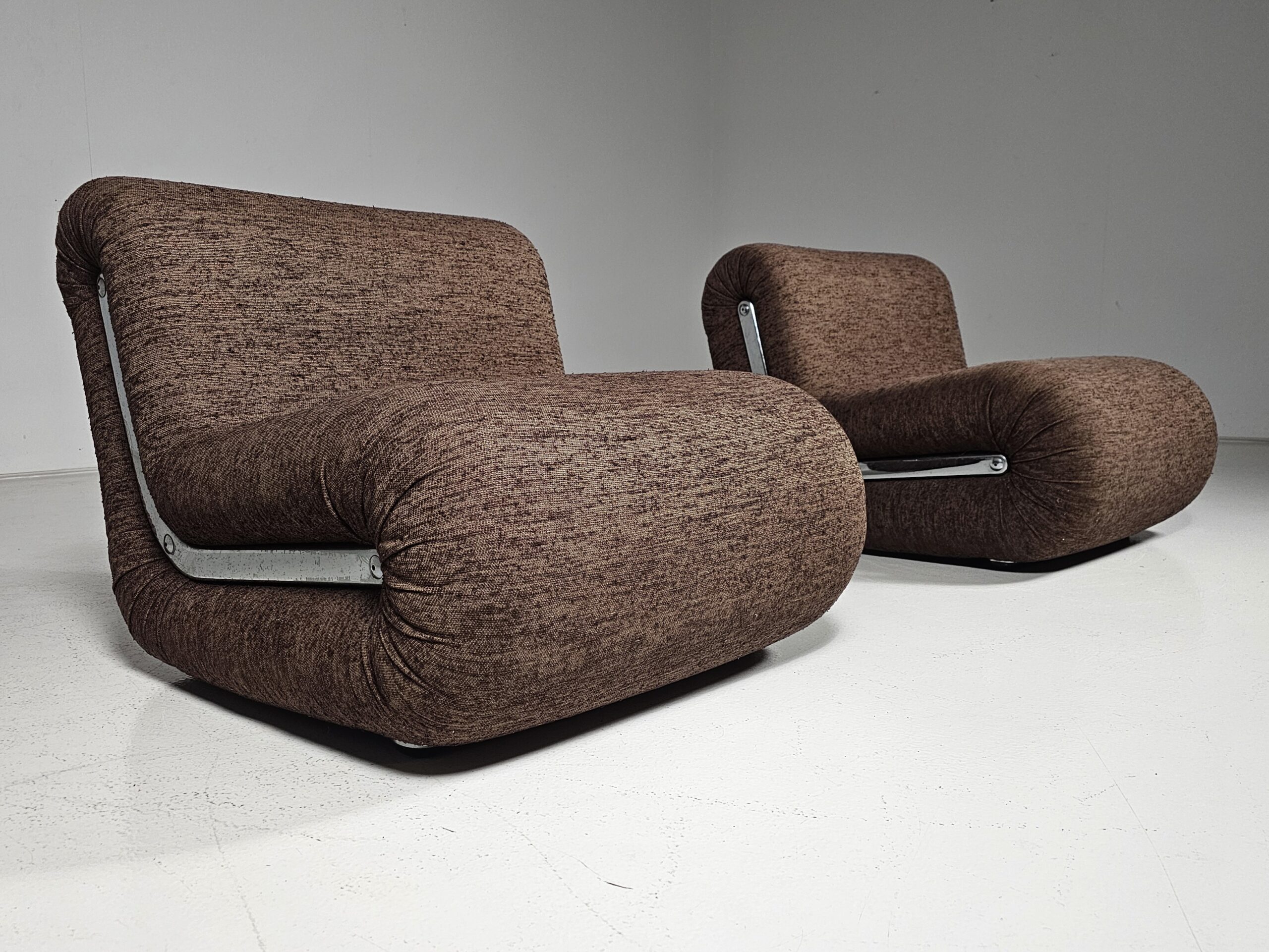 Boomerang lounge chairs, Rodofo Bonetto, Flexform