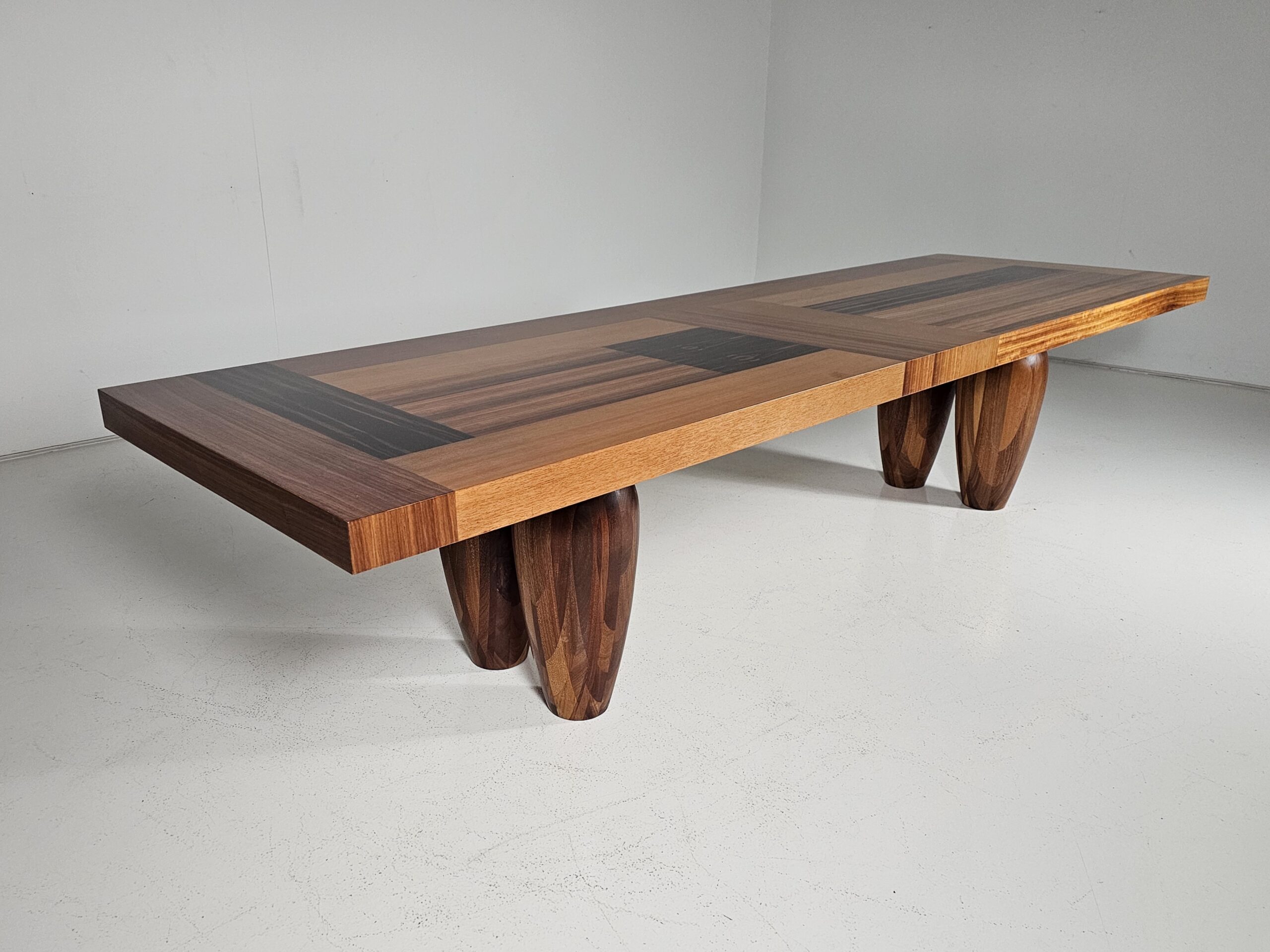 Bagutta dining table, Henk Vos, Linteloo