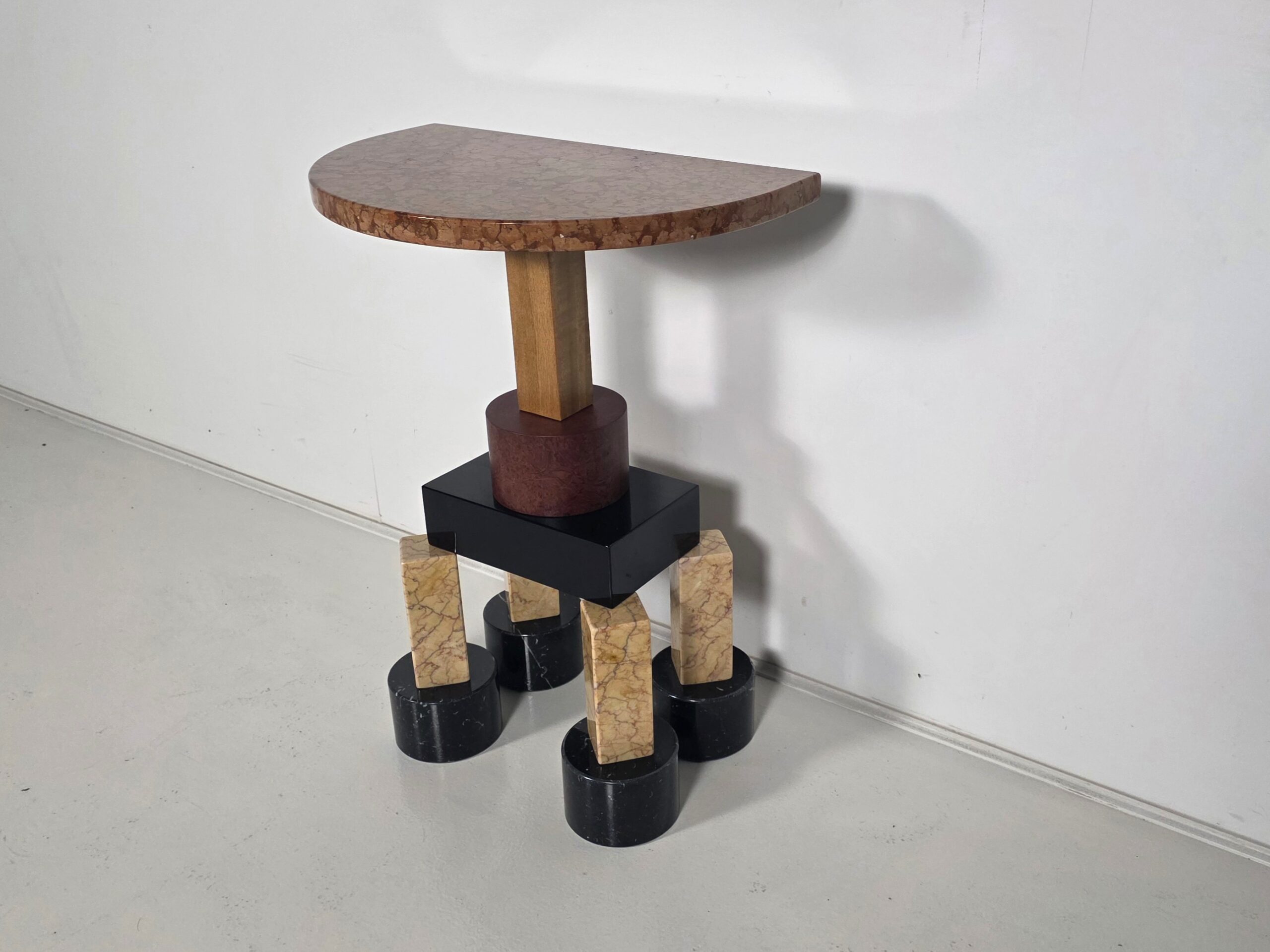 Demistella console Ettore Sottsass