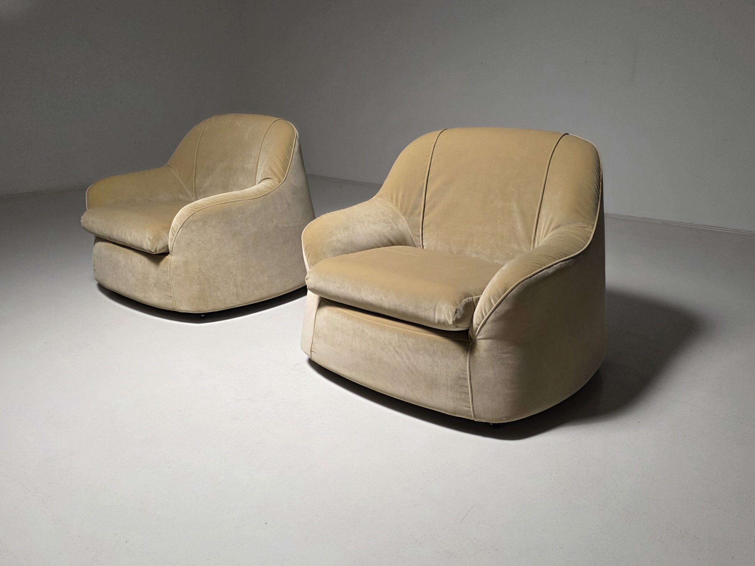 Ciprea chairs by Afra & Tobia Scarpa for Cassina