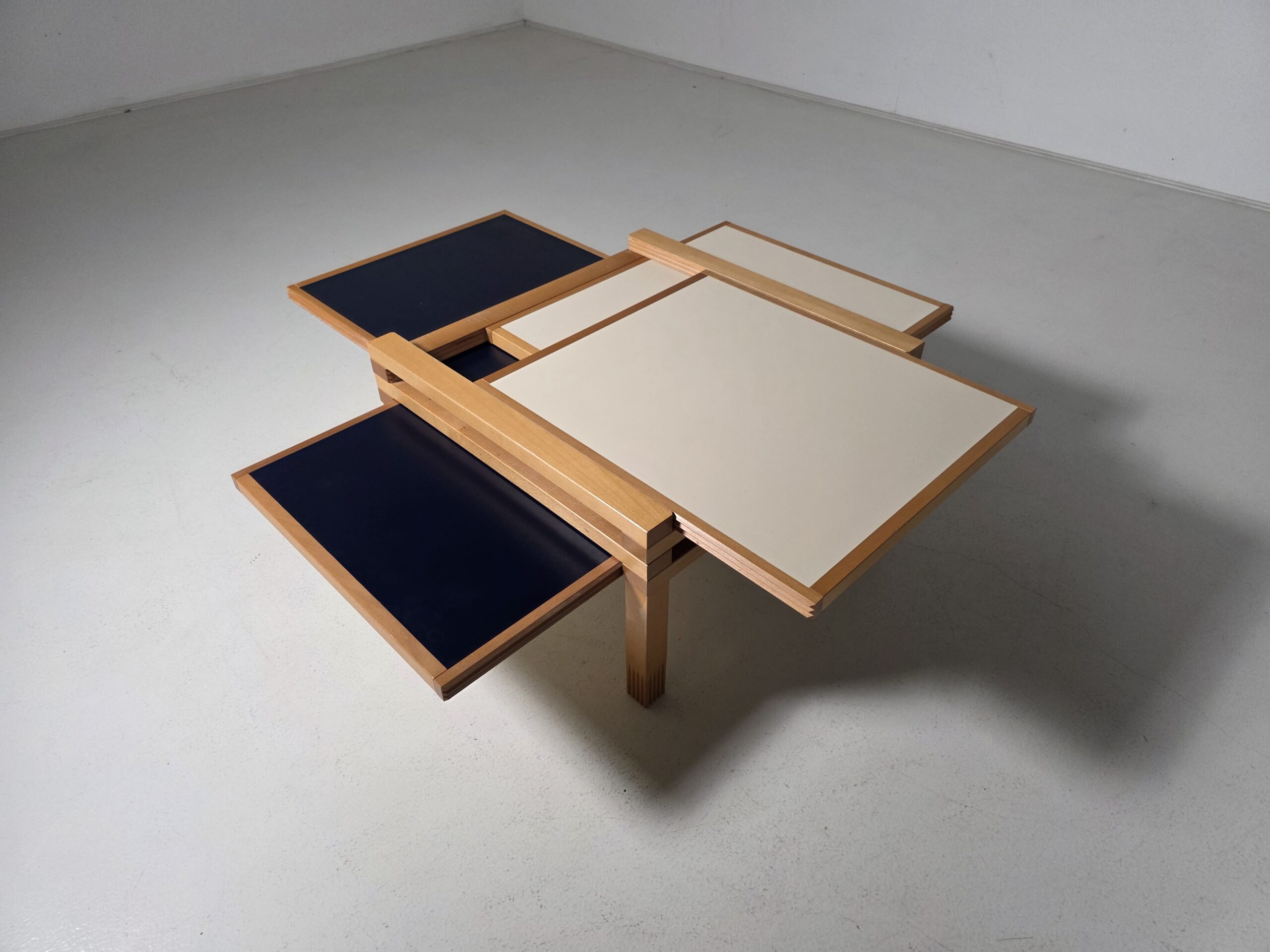 Bernard Vuarnesson Hexa coffee table