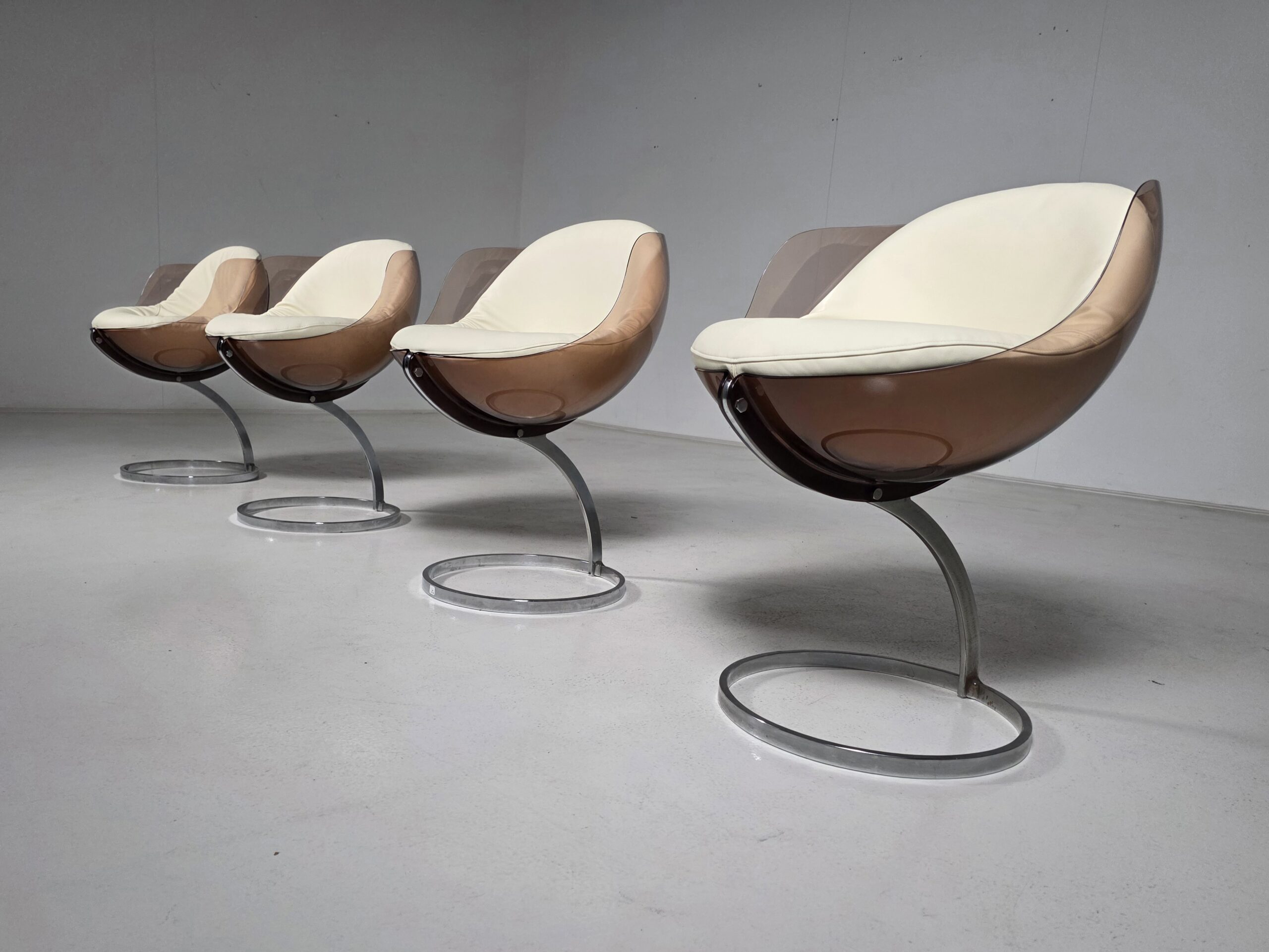 Boris Tabacoff Sphere chairs, Mobilier Miodulaire Moderne