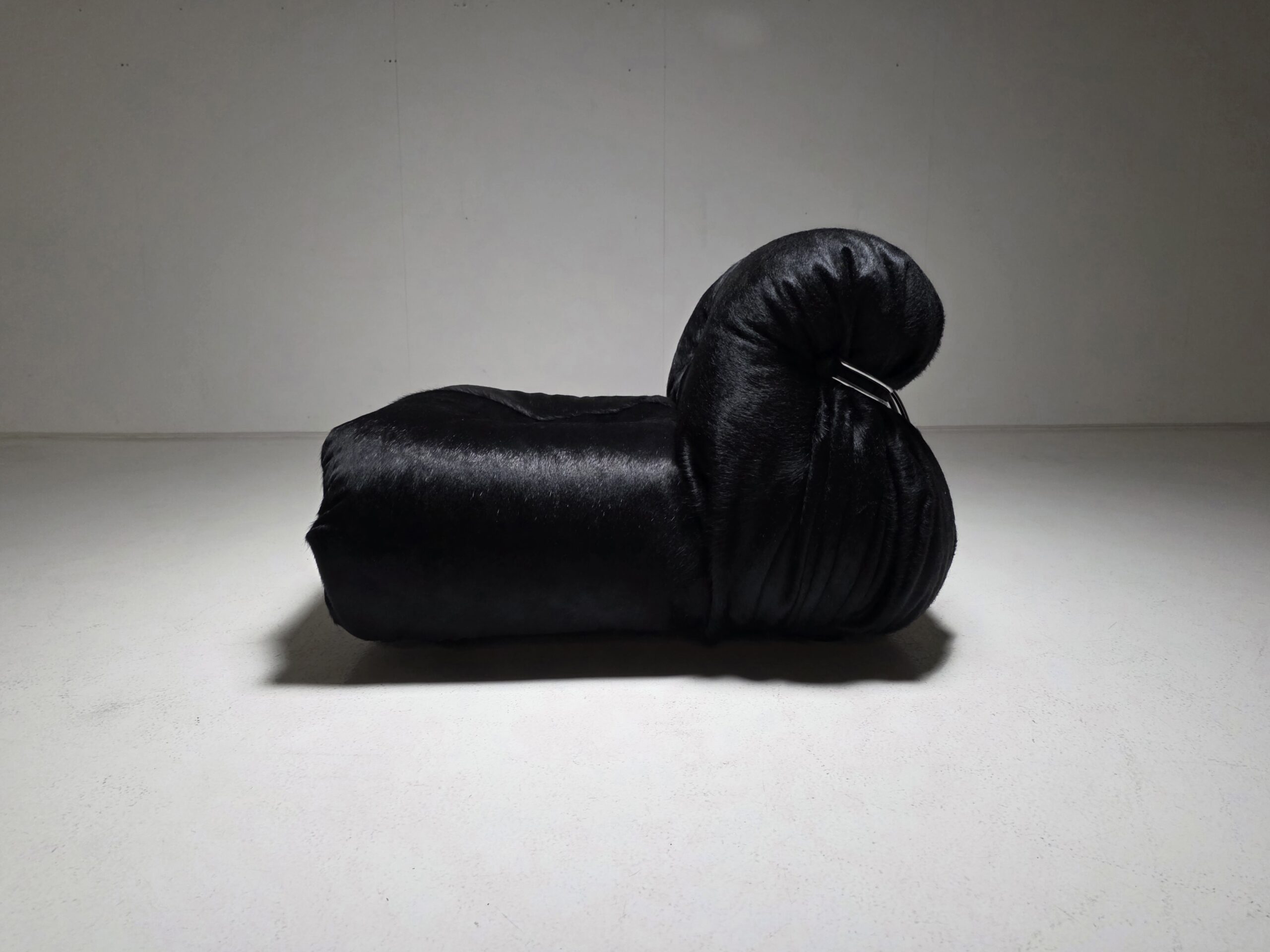 Soriana chair, Cassina