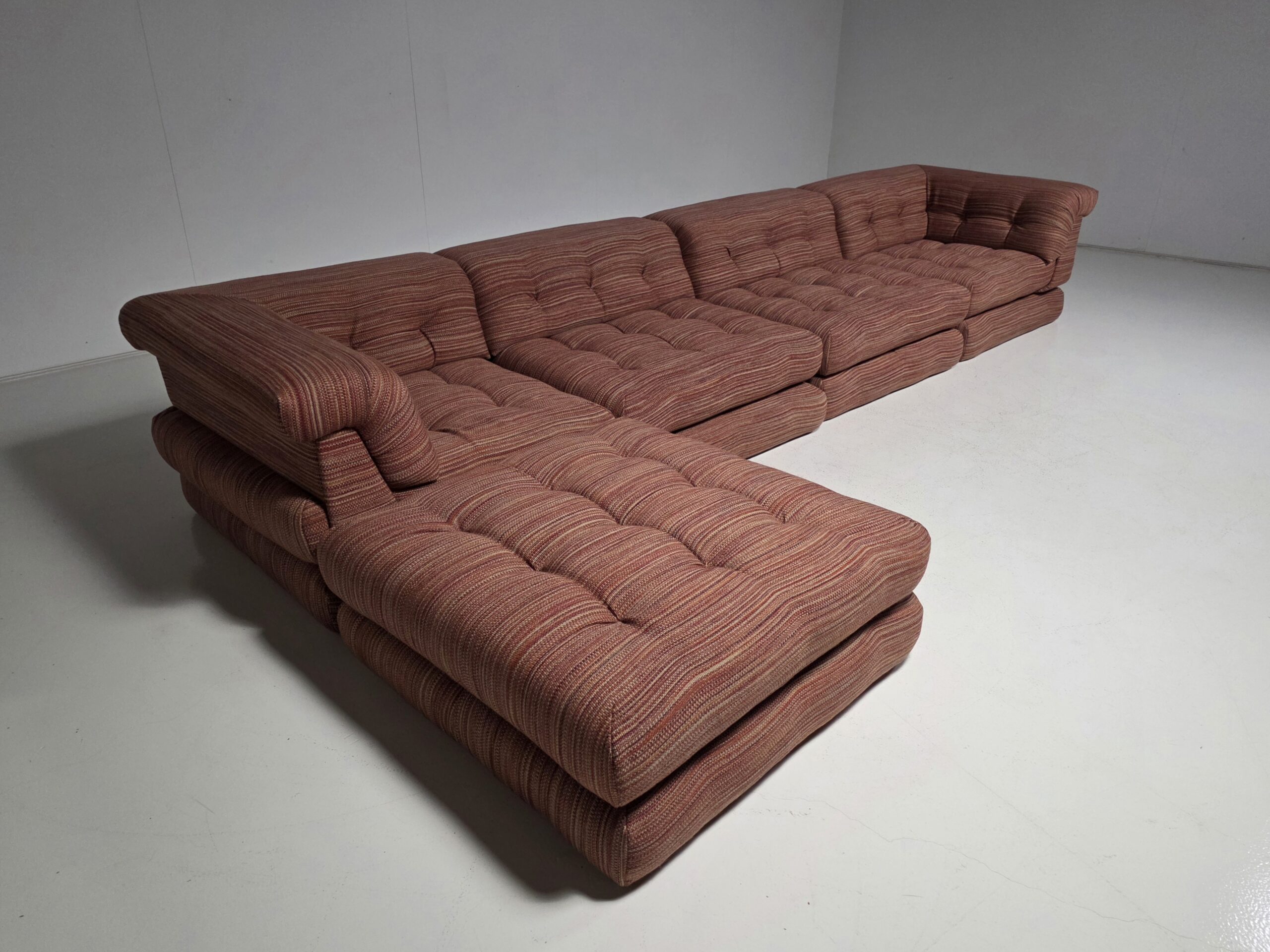 Early edition Mah Jiong sofa, Roche Bobois