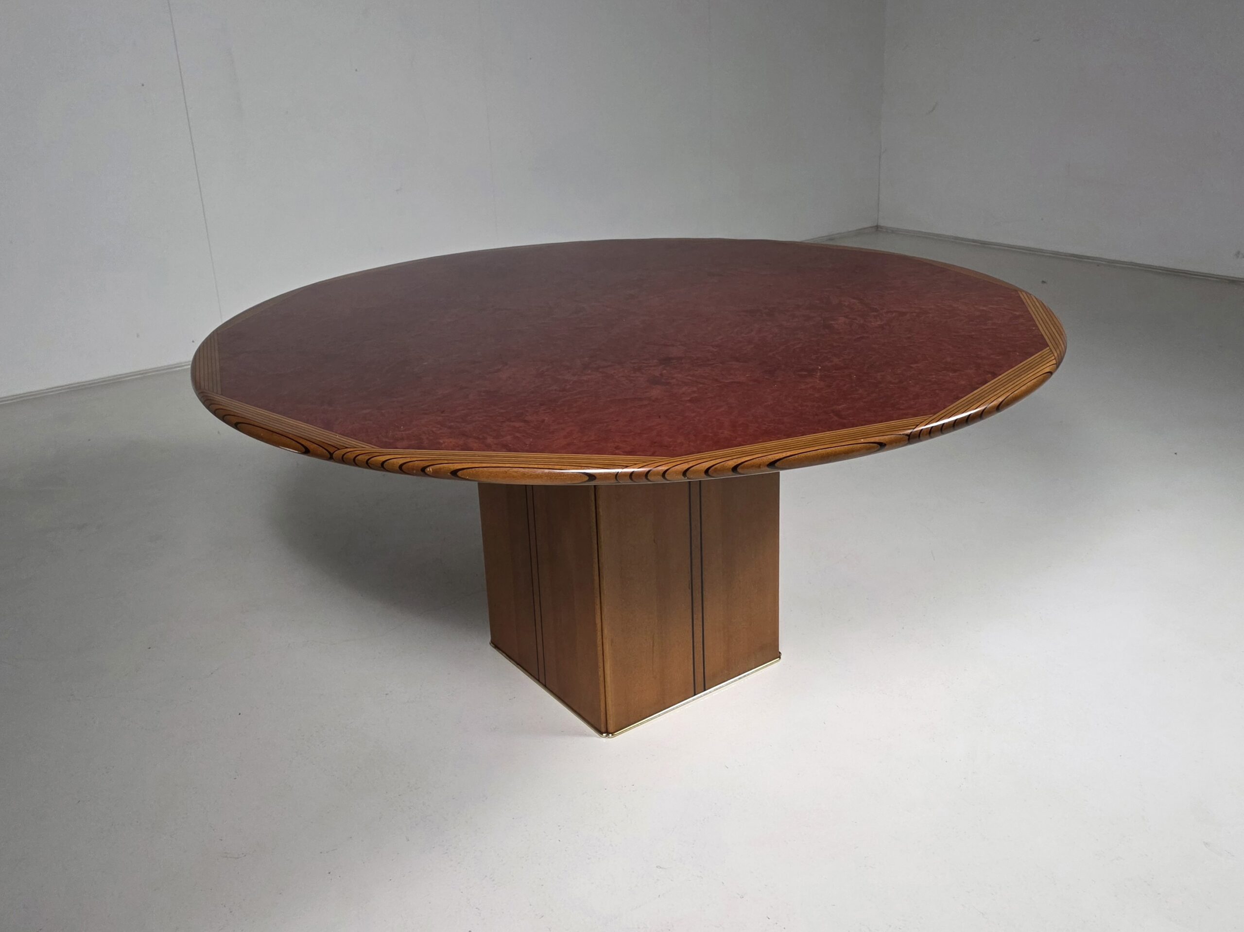 Artona Africa Table, Afra & Tobia Scarpa,, Maxalto